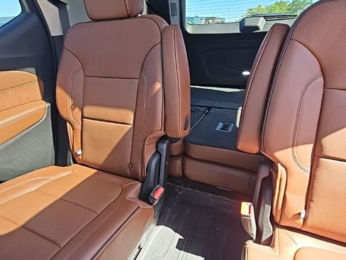 Used 2020 Chevrolet Traverse High Country w/ LPO, Floor Liner Package FWD image 19