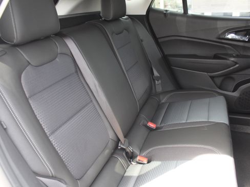 New 2026 Chevrolet Trax LT image 16