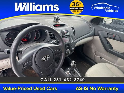 Used 2012 Kia Forte EX image 18