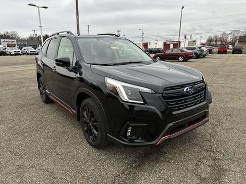 Used 2023 Subaru Forester Sport image 11