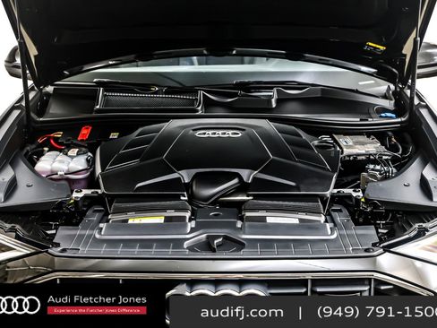 Used 2022 Audi Q8 Premium Plus image 11