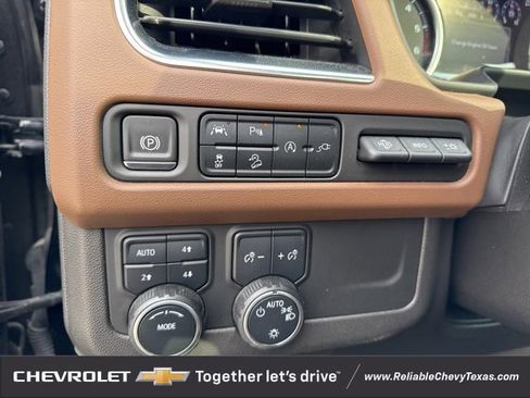 Used 2021 Chevrolet Suburban High Country w/ Premium Package 2 image 30