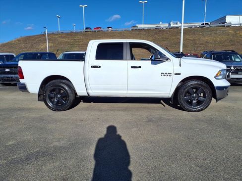 Used 2017 RAM 1500 Big Horn image 2
