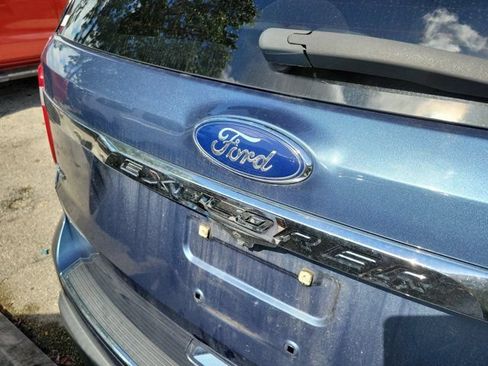 Used 2018 Ford Explorer XLT w/ Equipment Group 201A FWD image 7