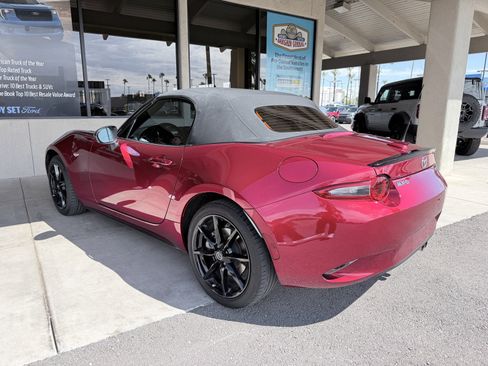 Used 2023 MAZDA MX-5 Miata Club w/ Interior Package RWD image 4