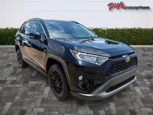 Used 2020 Toyota RAV4 XLE FWD image 47