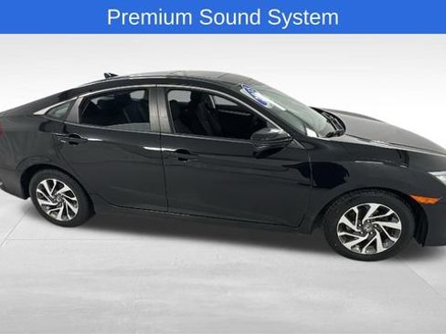 Used 2018 Honda Civic EX image 2