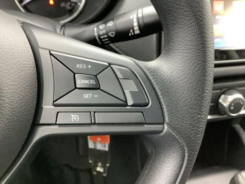 Used 2025 Nissan Versa S w/ Trunk Package image 20