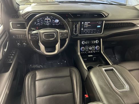 Used 2022 GMC Yukon XL Denali w/ LPO, Denali Black Package AWD/4WD image 23