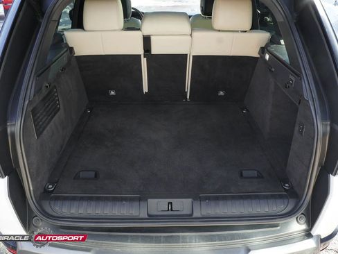 Used 2020 Land Rover Range Rover Sport HSE image 28