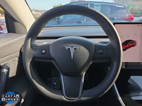 Used 2019 Tesla Model 3 Standard Range Plus image 37