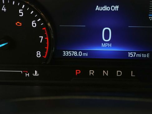 Certified 2022 Ford Explorer XLT w/ Equipment Group 202A AWD/4WD image 18
