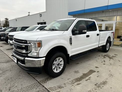 Used 2021 Ford F350 XLT image 3