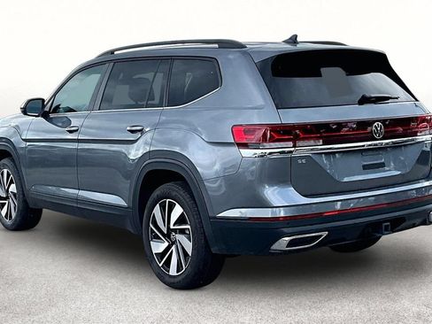 Used 2025 Volkswagen Atlas SE FWD image 13