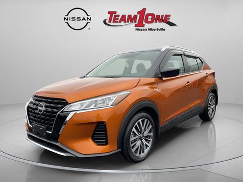 Used 2024 Nissan Kicks SV image 4