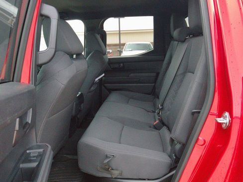 Used 2025 Toyota Tacoma SR5 image 28