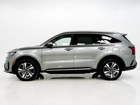 Certified 2023 Kia Sorento EX w/ Panoramic Sunroof Package image 28