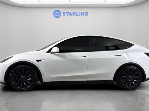 Used 2022 Tesla Model Y Performance image 5