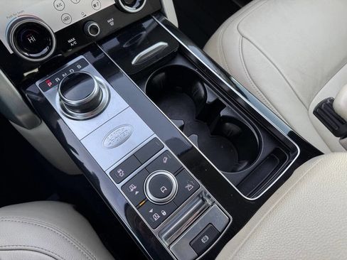 Used 2019 Land Rover Range Rover image 14