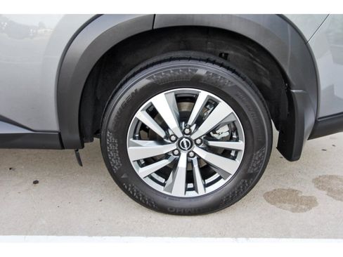 Certified 2025 Nissan Pathfinder SL FWD image 33