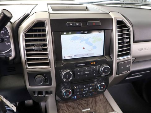 Used 2017 Ford F250 Lariat w/ Lariat Value Package AWD/4WD image 42