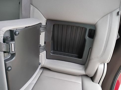 Used 2023 GMC Sierra 1500 SLT w/ SLT Premium Package image 16