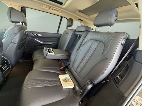 Used 2022 BMW X7 xDrive40i w/ Premium Package image 35