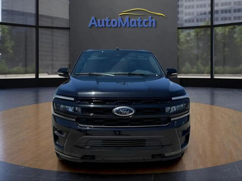 Used 2024 Ford Expedition Limited AWD/4WD image 3