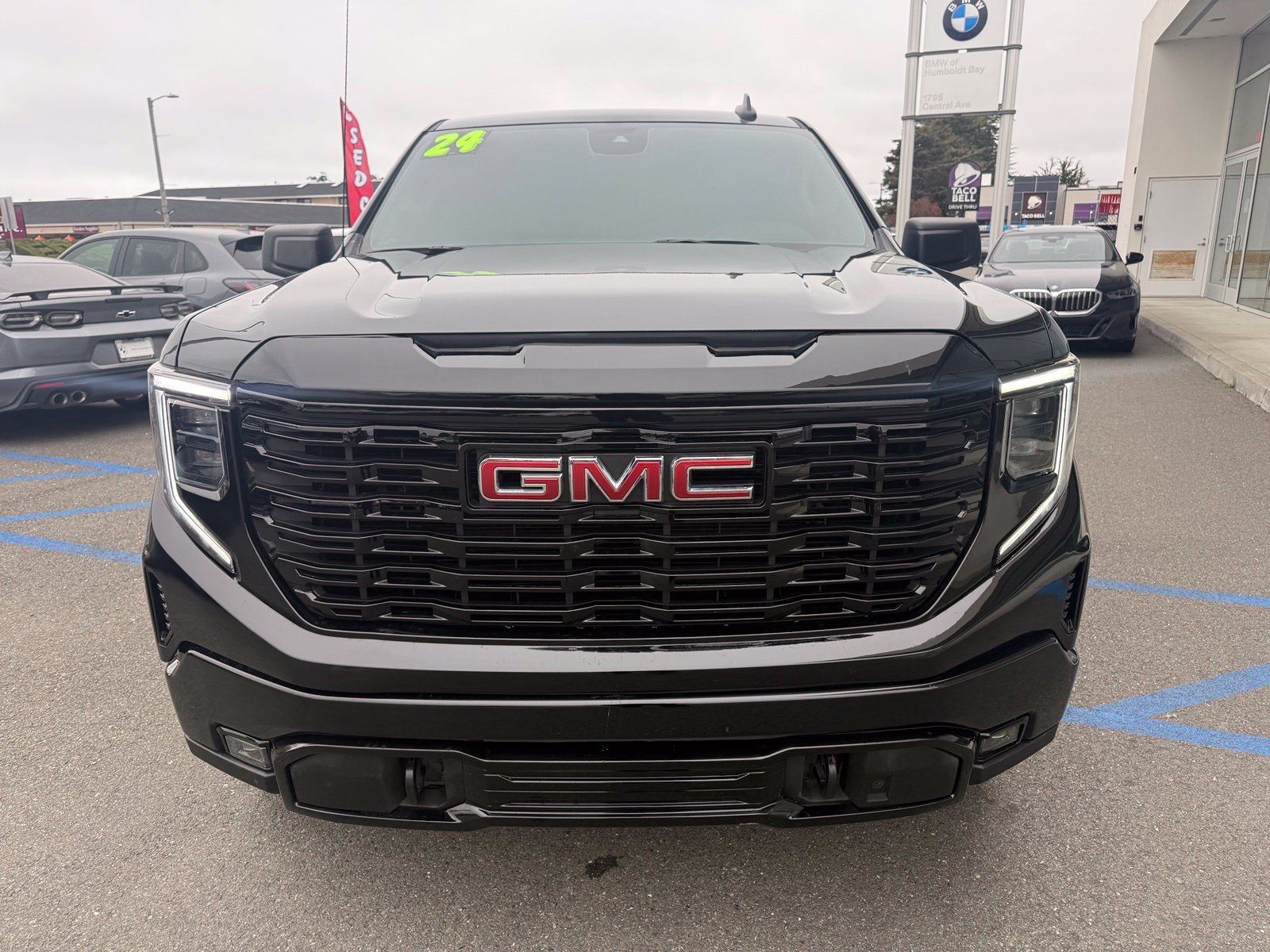 Used 2024 GMC Sierra 1500 Elevation AWD/4WD image 3