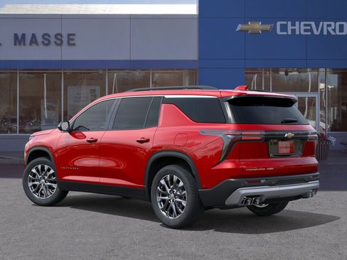 New 2026 Chevrolet Traverse LT w/ Sun and Wheel Package AWD/4WD image 3