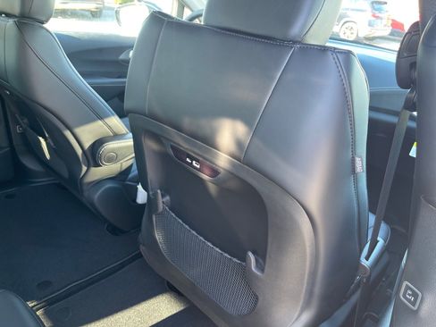 New 2026 Chrysler Pacifica Select image 22