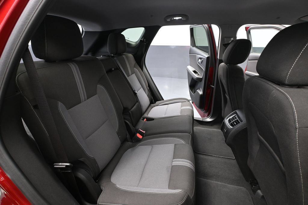 Used 2025 Chevrolet Blazer LT AWD/4WD image 31