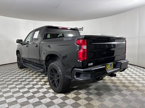 Used 2024 Chevrolet Silverado 1500 LT Trail Boss w/ Dark Appearance Package AWD/4WD image 6