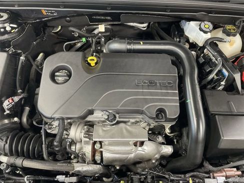 Used 2024 Chevrolet Malibu LT FWD image 28