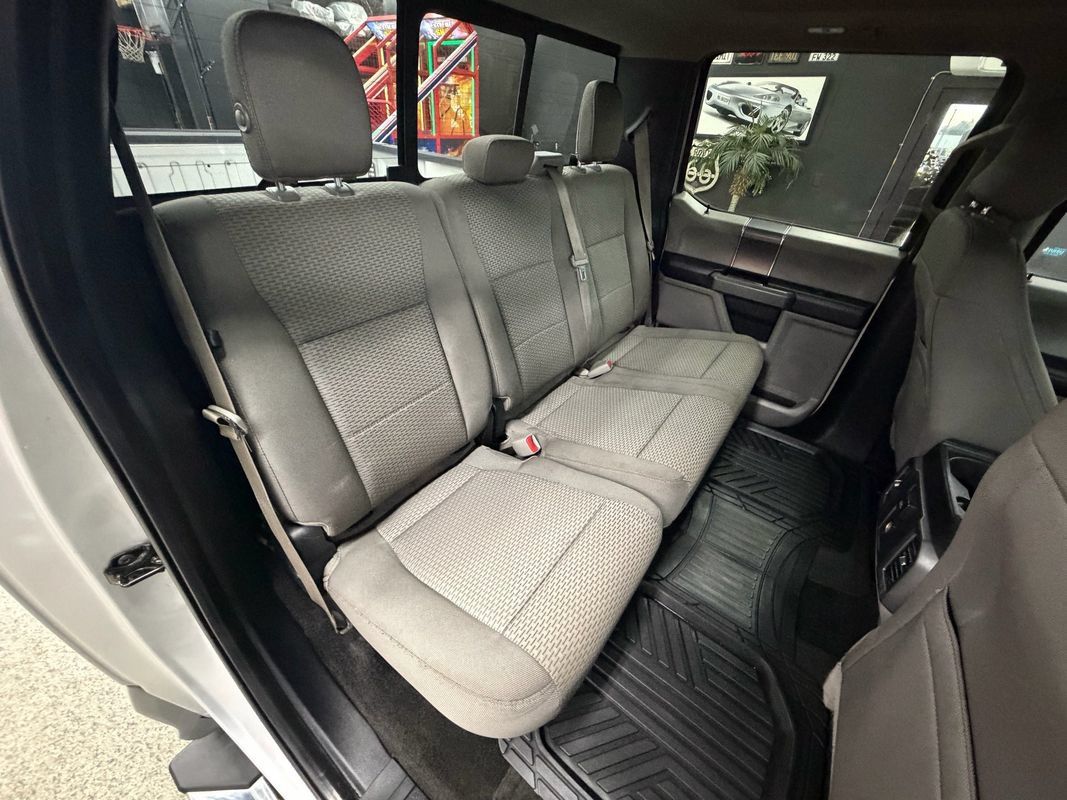 Used 2016 Ford F150 XLT w/ Equipment Group 302A Luxury AWD/4WD image 18