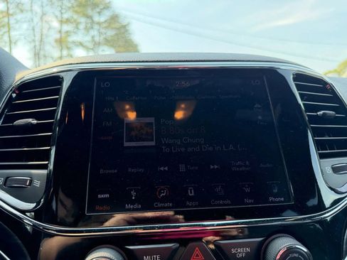 Used 2019 Jeep Grand Cherokee Limited image 19