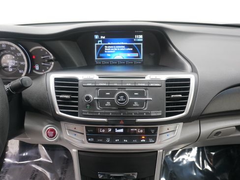 Used 2013 Honda Accord EX image 21