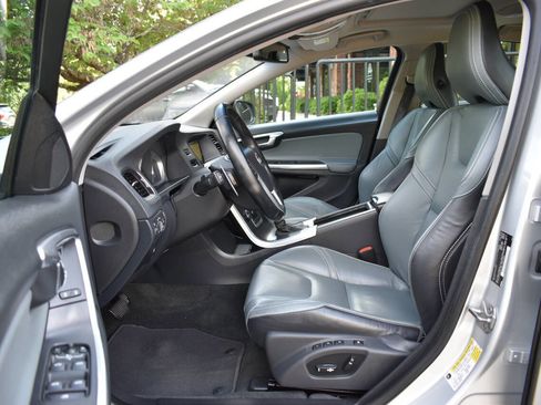 Used 2014 Volvo S60 T6 AWD/4WD image 7