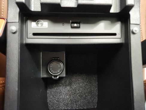 Certified 2024 Subaru Outback Touring XT image 31