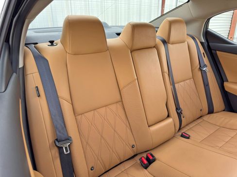 Used 2022 Nissan Sentra SV w/ SV Premium Package image 34