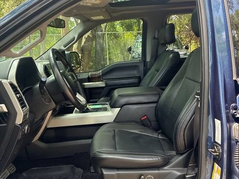 Used 2017 Ford F150 Lariat w/ Equipment Group 502A Luxury AWD/4WD image 7