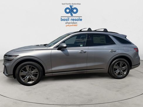 Used 2025 Genesis GV70 3.5T Sport AWD/4WD image 3