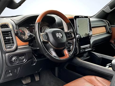 Used 2022 RAM 1500 Limited w/ Body-Colour Bumper Group image 2