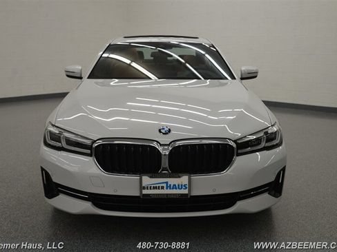 Used 2023 BMW 530i w/ Premium Package RWD image 6