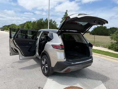 Used 2022 Nissan Rogue SL FWD image 25