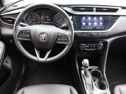 Used 2022 Buick Encore GX Essence FWD image 17