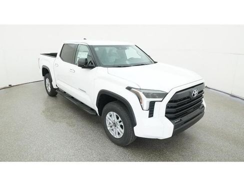 New 2026 Toyota Tundra SR5 AWD/4WD image 13
