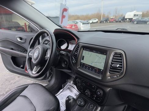 Used 2018 Jeep Compass Trailhawk w/ Leather Interior Group image 25