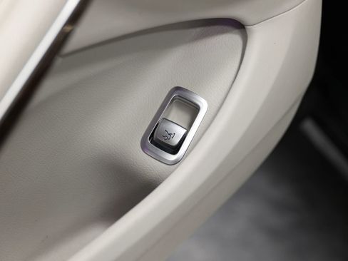 Used 2016 Mercedes-Benz Maybach S 600 Sedan 4D image 15