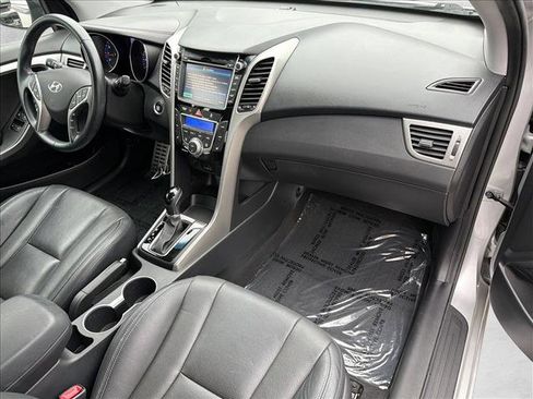 Used 2014 Hyundai Elantra GT w/ Option Group 03 image 27